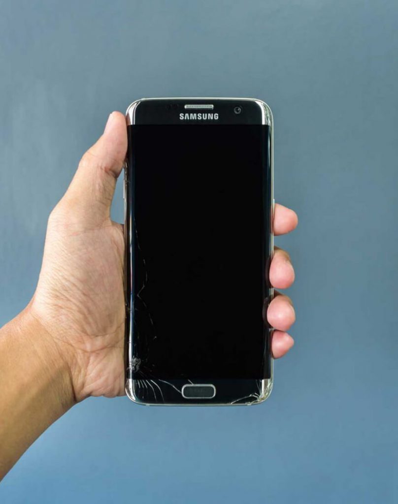 Hand showing expert Glass Replacement with clean and safe